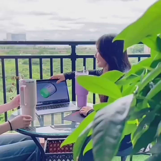 2-in-1 Drink Separator Divider with Spill Proof Lid for Stanley Tumbler 40oz, Silicone Liner Reusable Insert Cup Splitter Dual-Sided Drink for Coffee, Cola, Juice